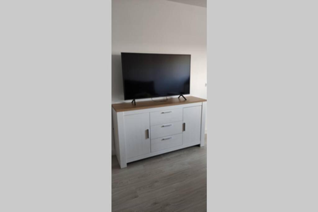 Apartamentos Nayda 2 Habitaciones เมรีดา ภายนอก รูปภาพ